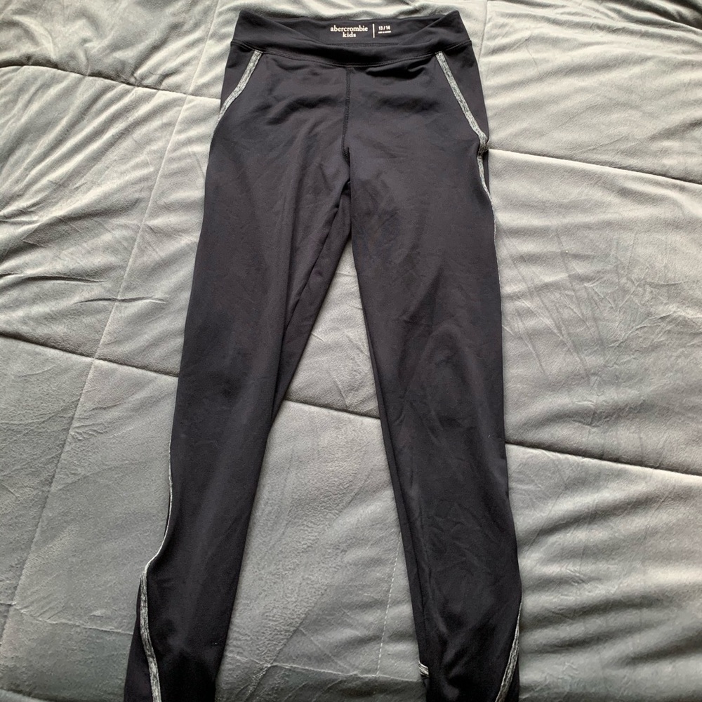 Abercrombie Kids Black leggings with grey lining